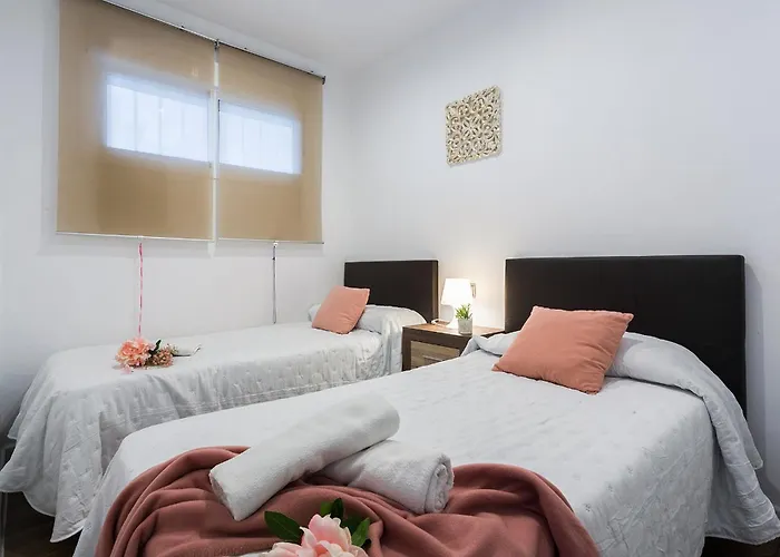 Playa Victoria Paseo Maritimo 3 Rooms Apartment *