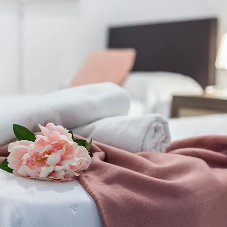 Playa Victoria Paseo Maritimo 3 *