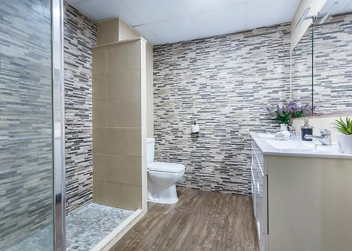 Playa Victoria Paseo Marítimo 3 *