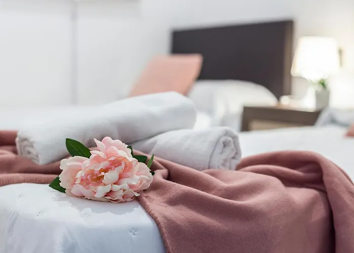 Playa Victoria Paseo Maritimo 3 *